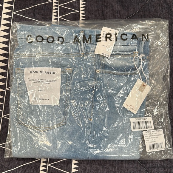 🩵NWT & NIB🩵GOOD AMERICAN 14-18 JEANS - Picture 6 of 6